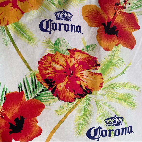 🌺 Corona Button-Down Hawaiian Shirt M - Picture 8 of 9